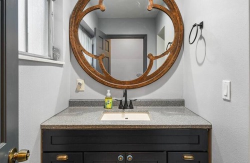 Conway Apartment | Waterfront Pet Friendly Guest Suite with Lake Access