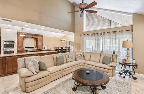 Lake Tarpon Estates House | Waterfront Pool Home with Private Dock 5 Bedrooms- 8 beds Maximum guests 10