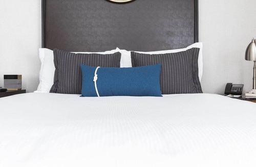 South Beach Hotel | Waterfront Queen Room w/Free Breakfast & Bay View | 1 Mile to Oracle Park