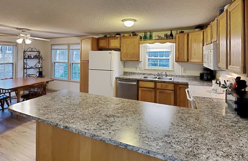 Sullivan House | Waterfront Retreat on Maine’s Coast | Pet-Friendly | Private + Guest Suite
