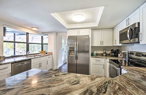 Regency Park House | Waterfront Retreat Pool Stunning Sunsets Fishing