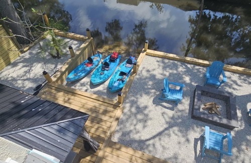 Southside Rural Community Apartment | Waterfront Studio w/Bay Access, Kayaks. Bring Your Boat – Adventure Awaits!