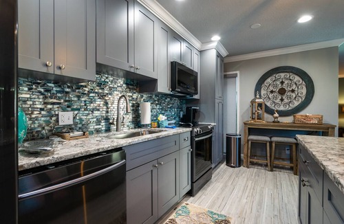 Holmes Beach Condo | Waters Edge 102N · 1-Mo Winter Min · Gulf Pool