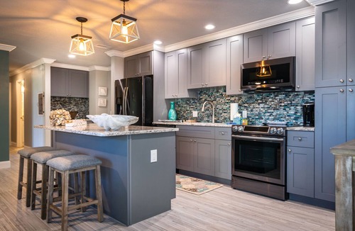 Holmes Beach Condo | Waters Edge 102N · 1-Mo Winter Min · Gulf Pool