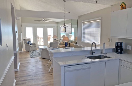 Holden Beach Condo | "Waters Edge 431-B" - Oceanfront Condo w/Community Pool, 2 Bedrooms/2 Bathrooms
