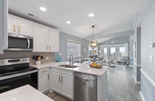 Holden Beach Condo | "Waters Edge 433-A" - Oceanfront Condo w/Community Pool, 2 Bedrooms/2 Bathrooms