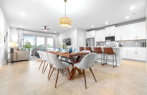 Lutz House | Waterview Luxury Retreat – Spacious Home in Resort Community w/Onsite Pool!