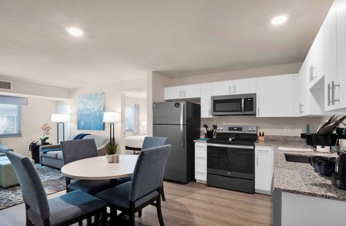 Charlotte Hotel | WaterWalk Extended Stay by Wyndham Charlotte - Arrowood