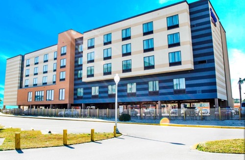 Fort Walton Beach Hotel | Wavecrest Lodge