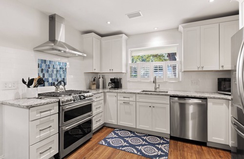 East Beach House | Welcome to a place to unwind, relax and recharge. Sleeps 10