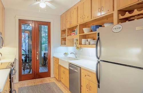 Seaside Cottage | Welcome to Idlewild South! Located in Seaside, just steps from the beach!