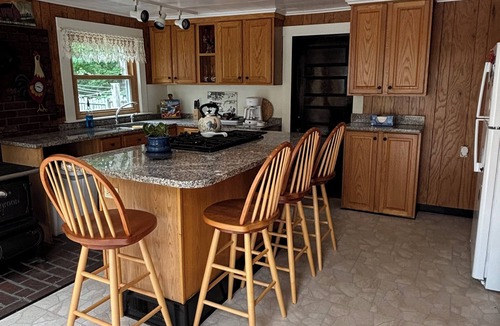 Mount Desert House | Welcoming 1-bedroom farmhouse on Mount Desert Island