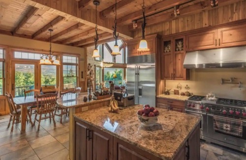 Jay Cabin | Whispering Pines Lodge - Near Whiteface Mtn, Lake Placid