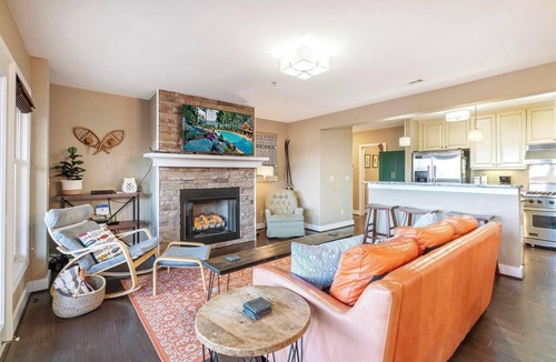 Banner Elk Condo | Wintergreens R1611- Mtn Condo/View, Gated Resort, Indoor/Outdoor Pools & Hot Tub