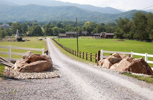 Wears Valley Cabin | Wonder Meadows at Cove Mountain