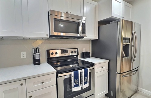 Jacksonville House | Wonder Way: Sleeps 8! 4Bd/2Bth/Gym~Near NAS Jax~