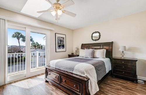 Miramar Beach House | Woodland Shores