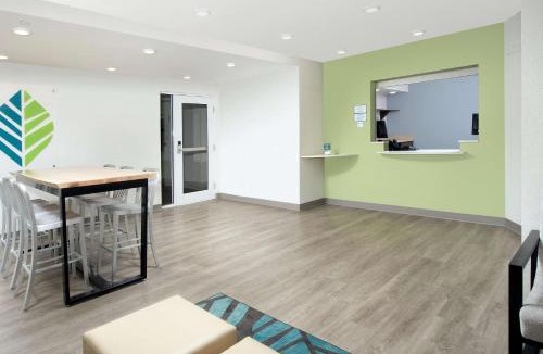 Ludlam Hotel | WoodSpring Suites Miami Southwest