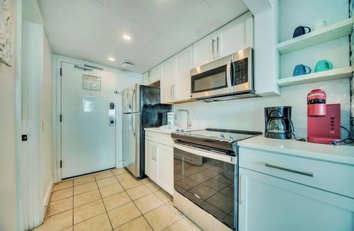 Myrtle Beach Condo | WOW Modern Direct Oceanfront Sundeck balcony Terrance condo. STUNNING
