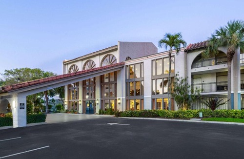 Boca Raton Hotel | Wyndham Boca Raton Hotel