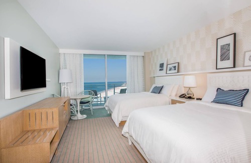 Clearwater Beach Hotel | Wyndham Grand Clearwater Beach