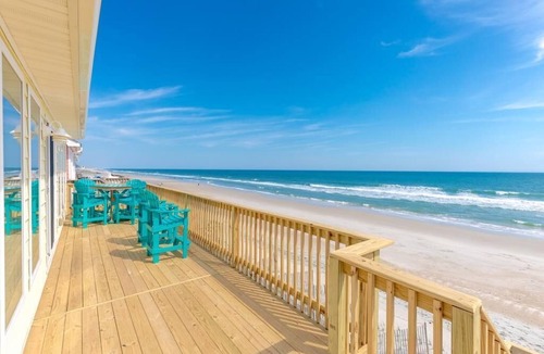 North Topsail Beach House | YOLO - Fantastic 5 BR Oceanfront Home - 2 Living Rooms