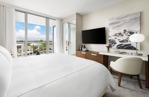 Bay Harbor Islands Hotel | Your Home Away From Home! Spacious Room w/Balcony! Near Oleta River State Park