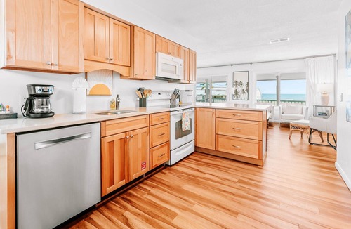 Ocean Cay Apartment | 🌴 Your private island getaway for up to 8 guests 🌴 Perfect for 2 families with separate upstairs & downstairs living 🌴 Heatable tropical pool and outdoor dining 🌴 Walk to 2 restaurants 🌴 2 miles to downtown Fernandina Beach