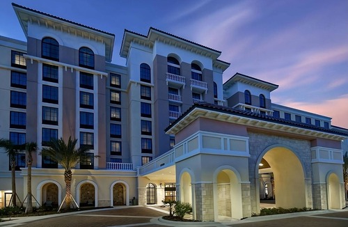 Florida Central Atlantic Coast Hotel | Your Winter Garden Oasis! Swimming Pool, Full KItchen, Pets Allowed!
