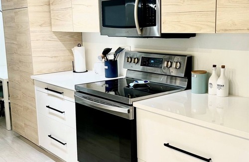 Delray Beach Condo | Zen Modern Villa Delray Beach 1 Mile to the Beach