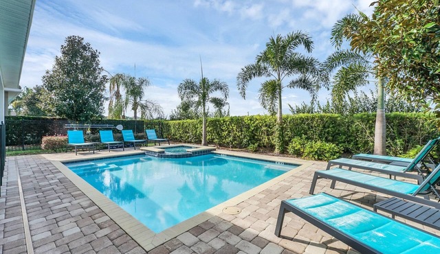 10 Mins Disney/5 Kings!/Private Pool and Spa/AC Games Room/Themed Bedrooms/Wifi
