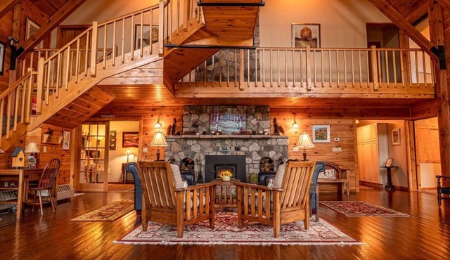 11-Bedroom Family Retreat/Wedding - Lake Champlain