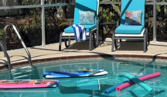 159/n from 199/n August ! Bonita Springs, Private Pool, Hot tub, 5 min. to Beach