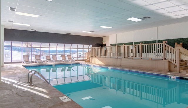 2 Alpine Loft w/Pool & Hot Tub Near Steamboat Ski Area Trails