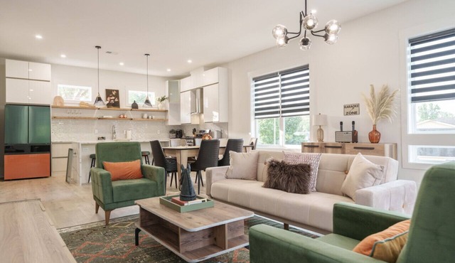 2 Bedroom - Workspace - 2 Car Garage!