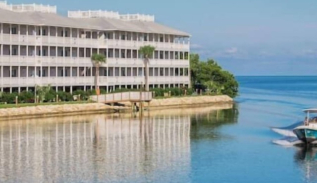 2 Hyatt Beach House Residences! Keys, Hot Tub/Pool