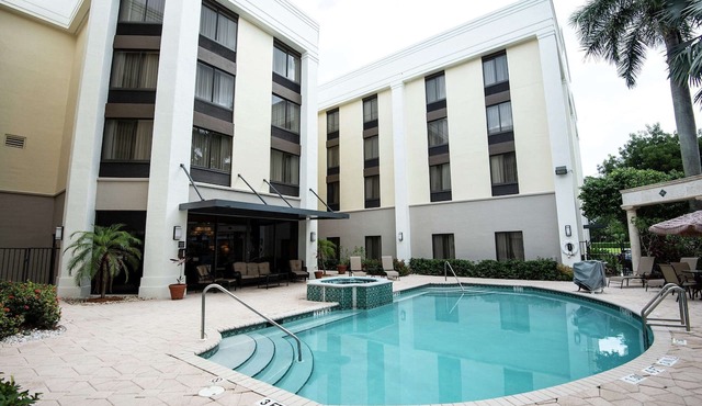 2 Units in Boca Raton | Near Yamato Rd & Local Dining | Pets Allowed
