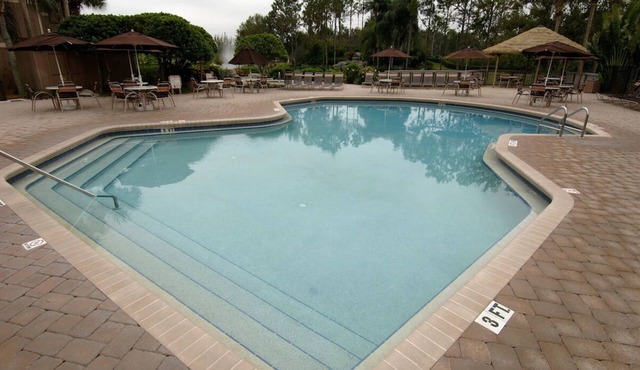 3 Resort King Suite w/Balcony, Kitchen & Free Parking Included