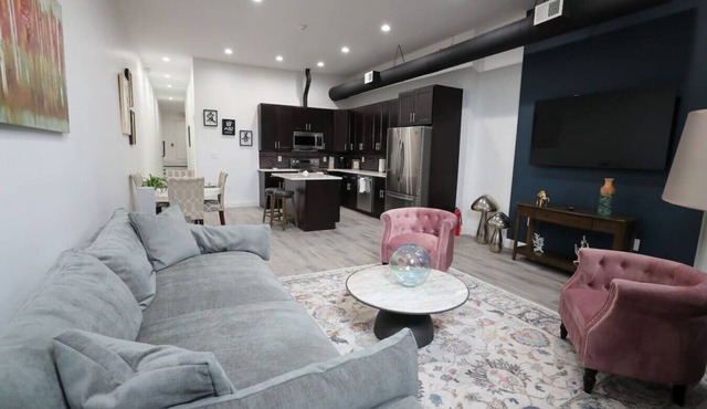 3B Stay in Downtown Easton 2BR
