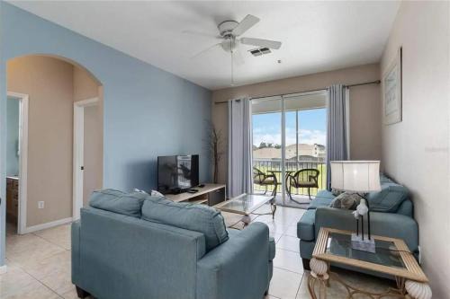 3BR Condo Min to Disney! Free Resort Pool & Gym
