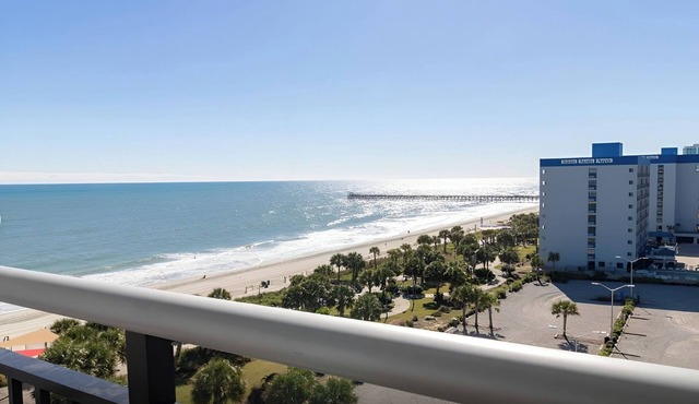 4 F Units with Lazy River | Oceanview Pool Escape | 1.8 mi to Convention Center