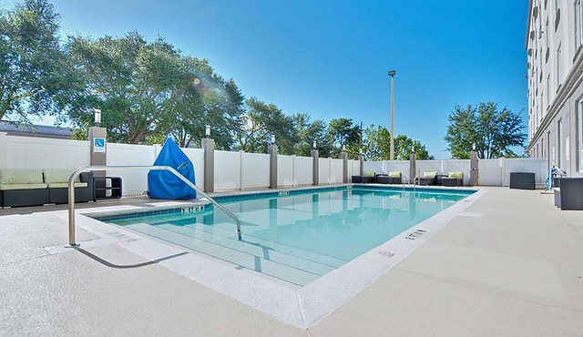 4 Leisure Orlando Rooms| 10-Mins to Airport | Pool Access & Pets are Welcome
