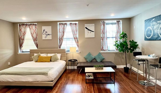 406 The easy stays in central city of Philadelphia