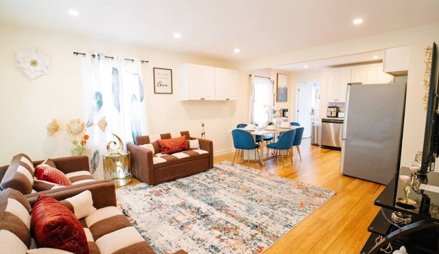 5BR Near DC Sleeps 20+ | Yard & Parking