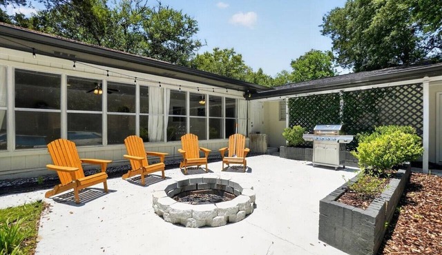 5BR Pool Home Near Beaches | Pet-Friendly + BBQ