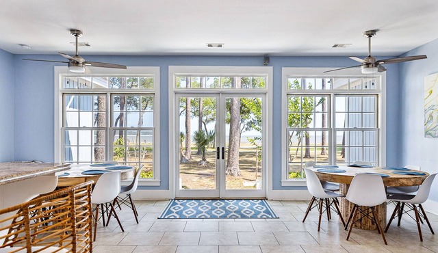 6 BEDROOMS COTTAGE-OCEANFRONT-PET FRIENDLY