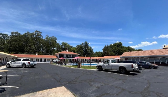 7 Gables Motel Burnside Near Somerset US 27
