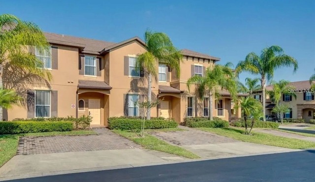 735 Charming 3BR Townhome at Regal Palms Resort