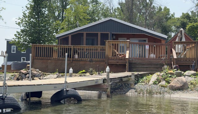 A cozy riverfront retreat, Grandfather’s Landing cottage provides it all!