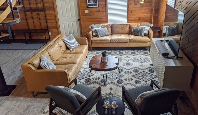 Access to everything yet secluded and chic, this hideaway has it all. in Davis
